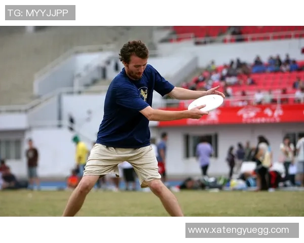 飞盘战术解析:西安飞盘队如何运用防反策略制胜比赛 飞盘战术解析:西安飞盘队如何运用防反策略制胜比赛