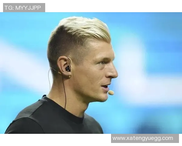 克罗斯：从足球天才到战术大师的华丽转身与职业生涯的辉煌历程